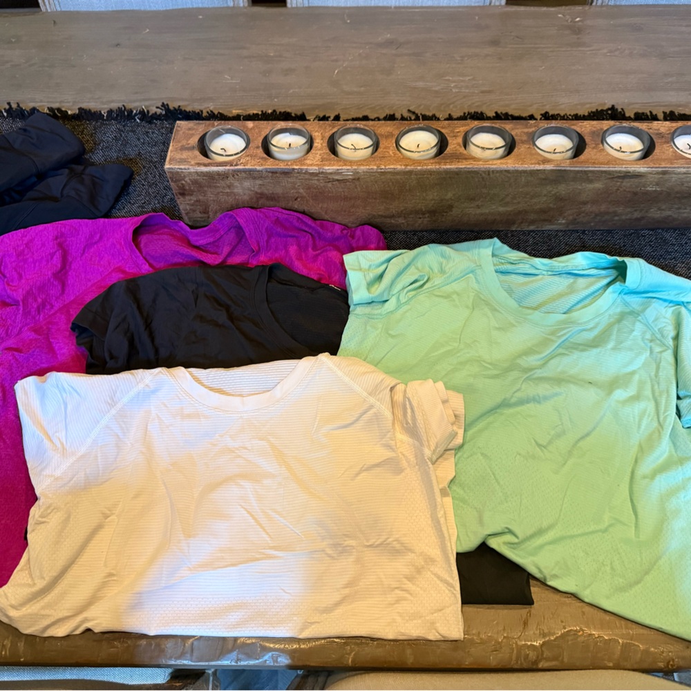 Lululemon Athletica T-Shirt Set in Pink, Black, White, and Mint